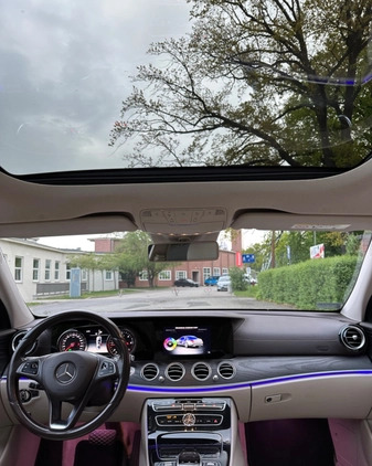 Mercedes-Benz Klasa E cena 120000 przebieg: 166000, rok produkcji 2016 z Wrocław małe 407